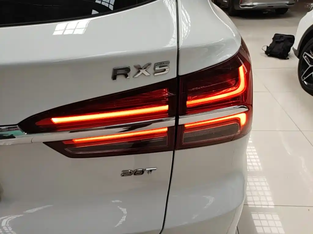 Roewe RX5 — фото 8