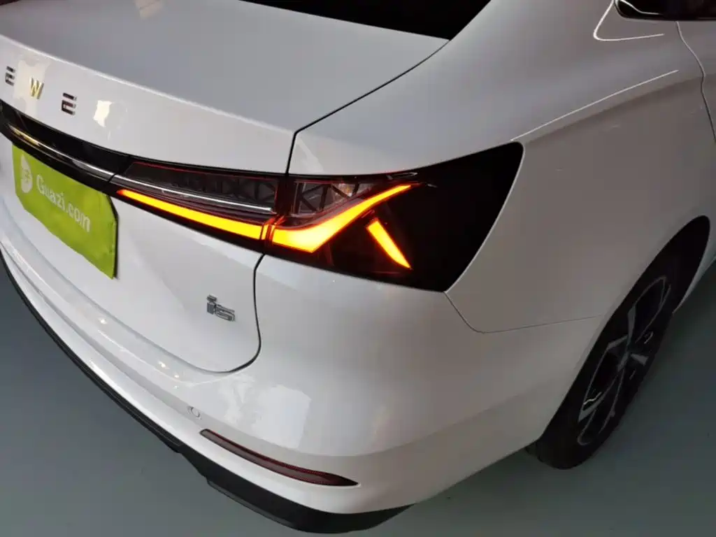 Roewe i5 — фото 8