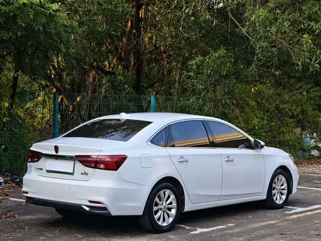 Roewe i6 New Energy — фото 4