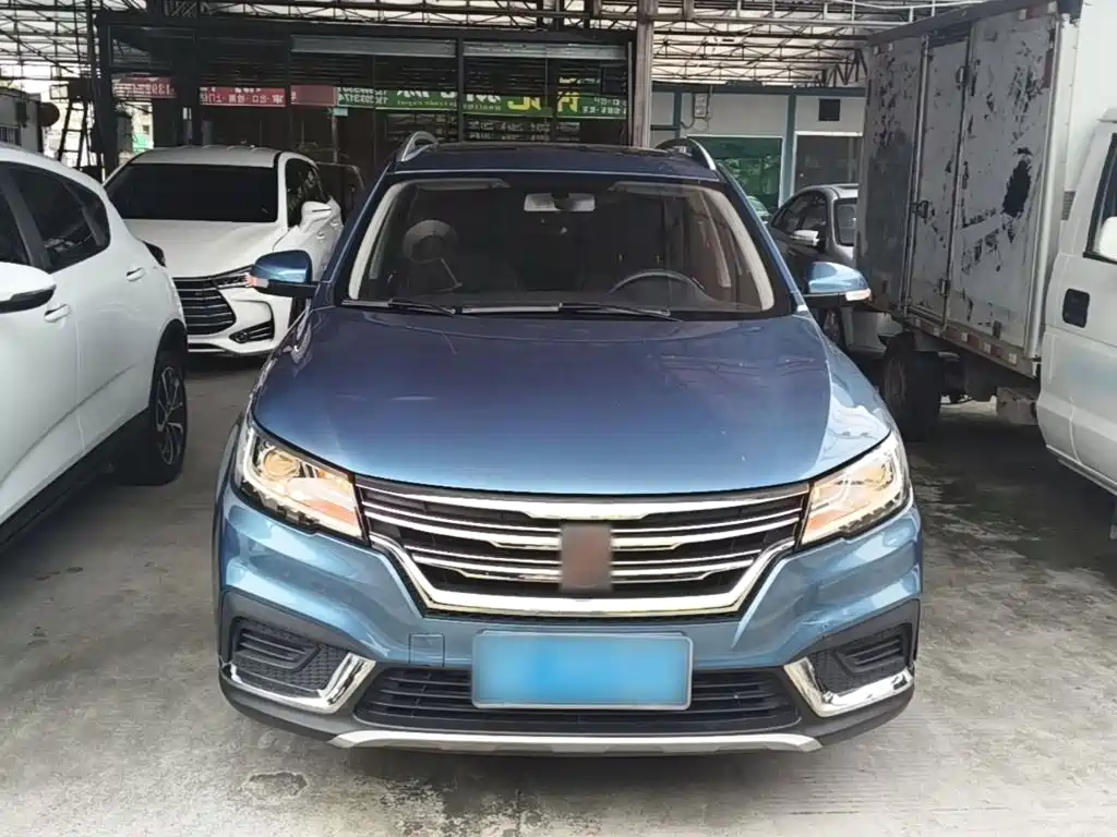 Roewe RX3 — фото 3