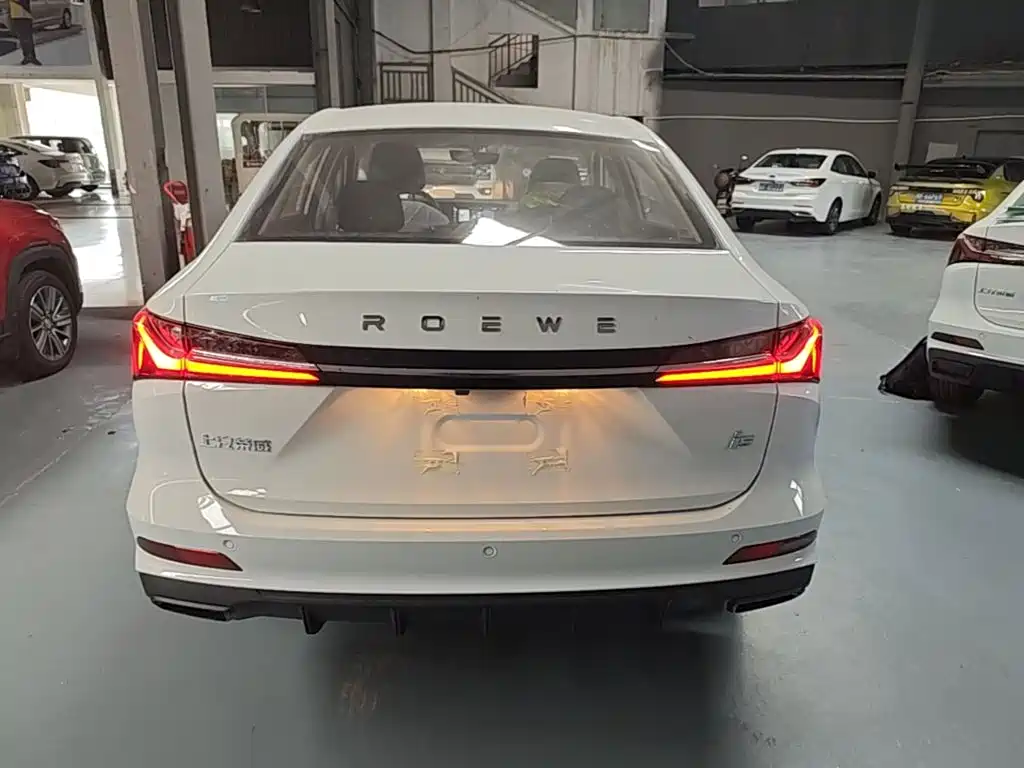 Roewe i5 — фото 6