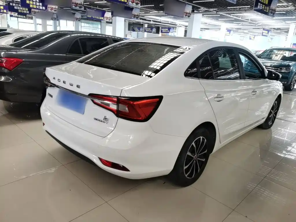 Roewe i5 — фото 7