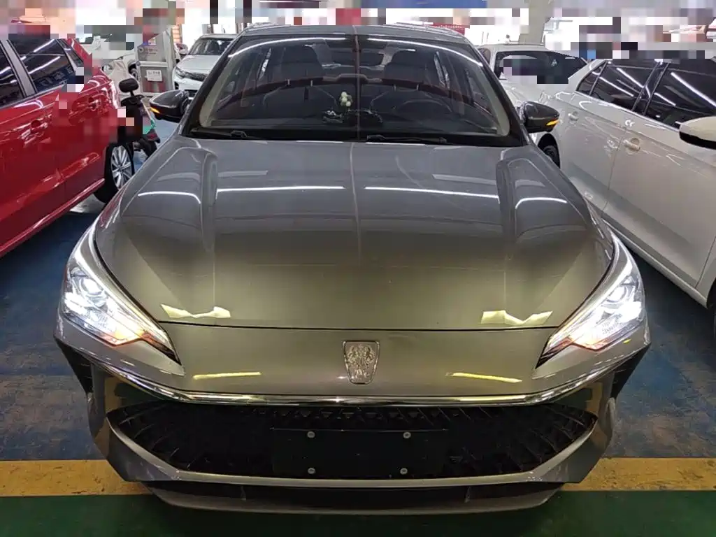 Roewe i5 — фото 3