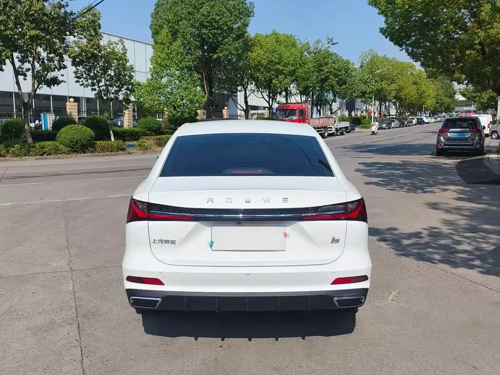Roewe i5 — фото 8