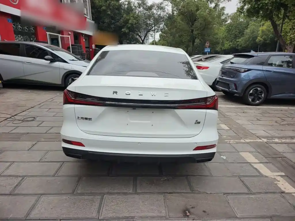 Roewe i5 — фото 6