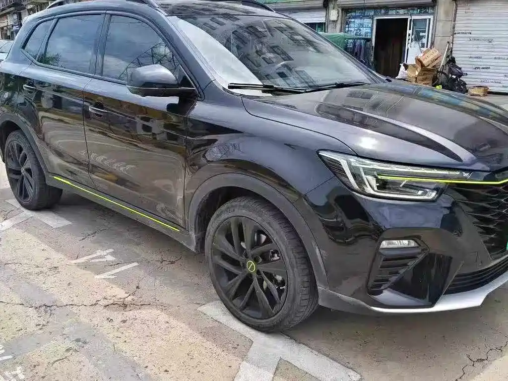 Roewe RX5 New Energy — фото 3