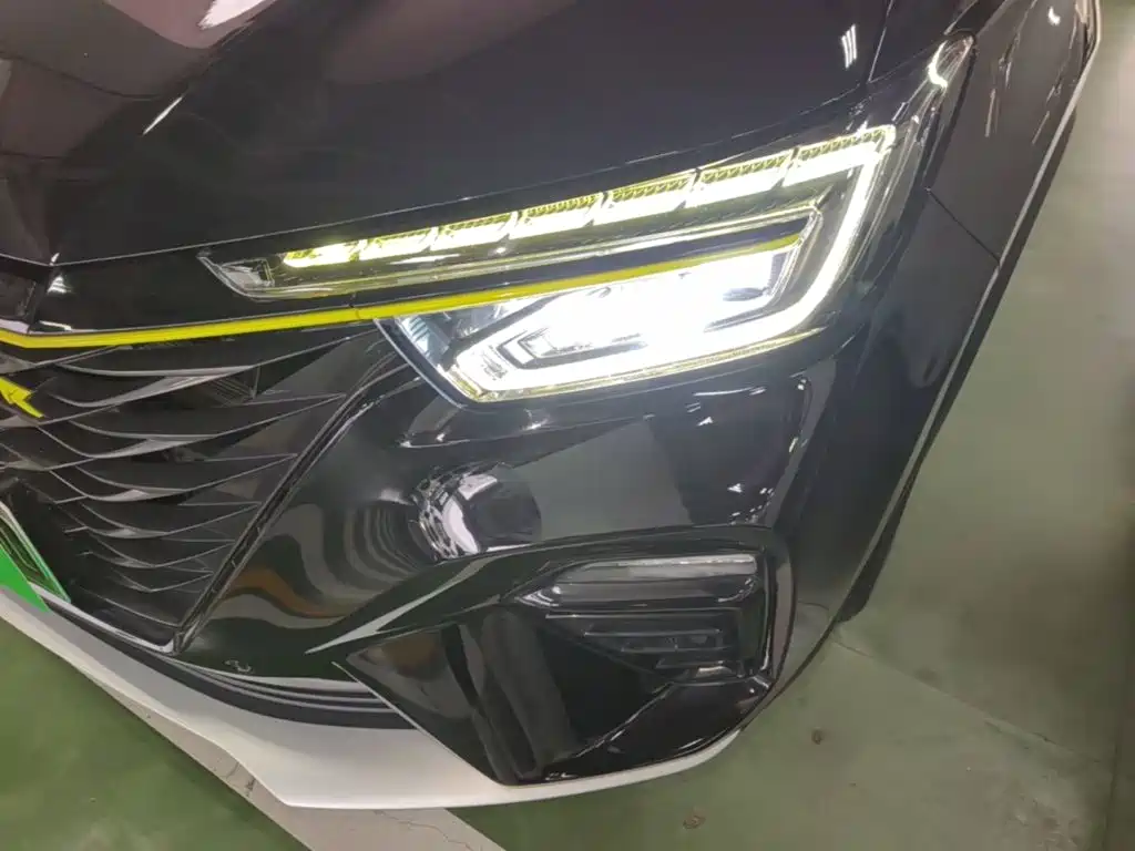 Roewe RX5 eMAX — фото 24