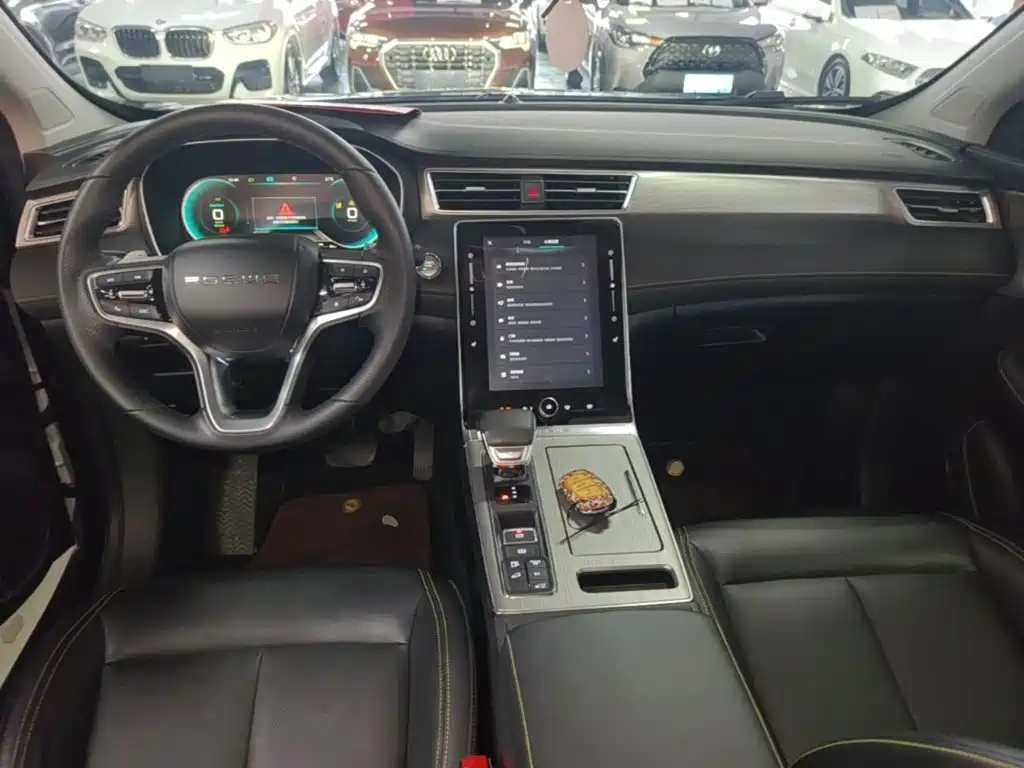 Roewe RX5 eMAX — фото 10