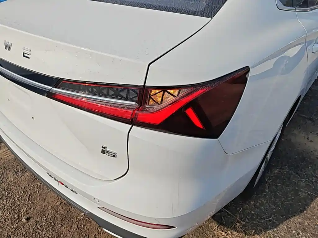 Roewe i5 — фото 8