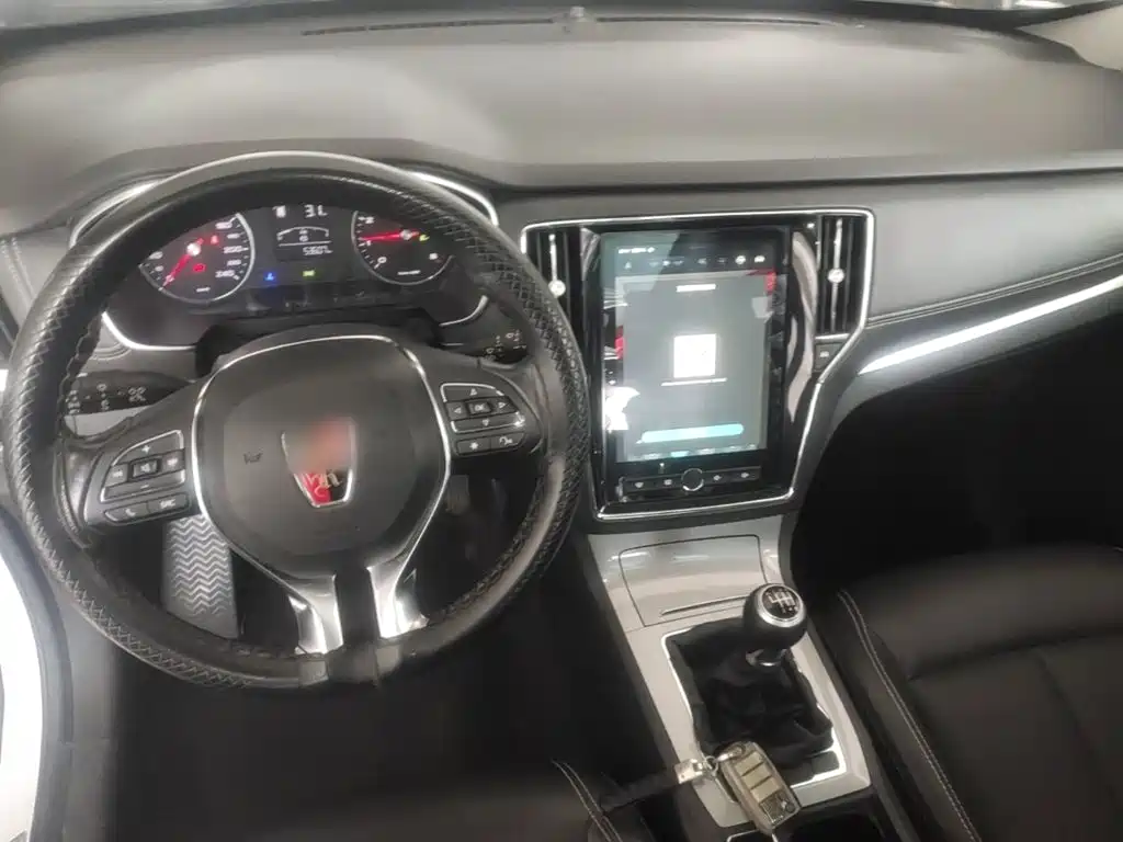 Roewe RX5 — фото 10