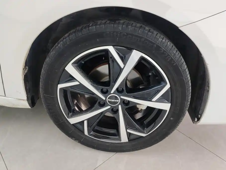 Roewe i5 — фото 6