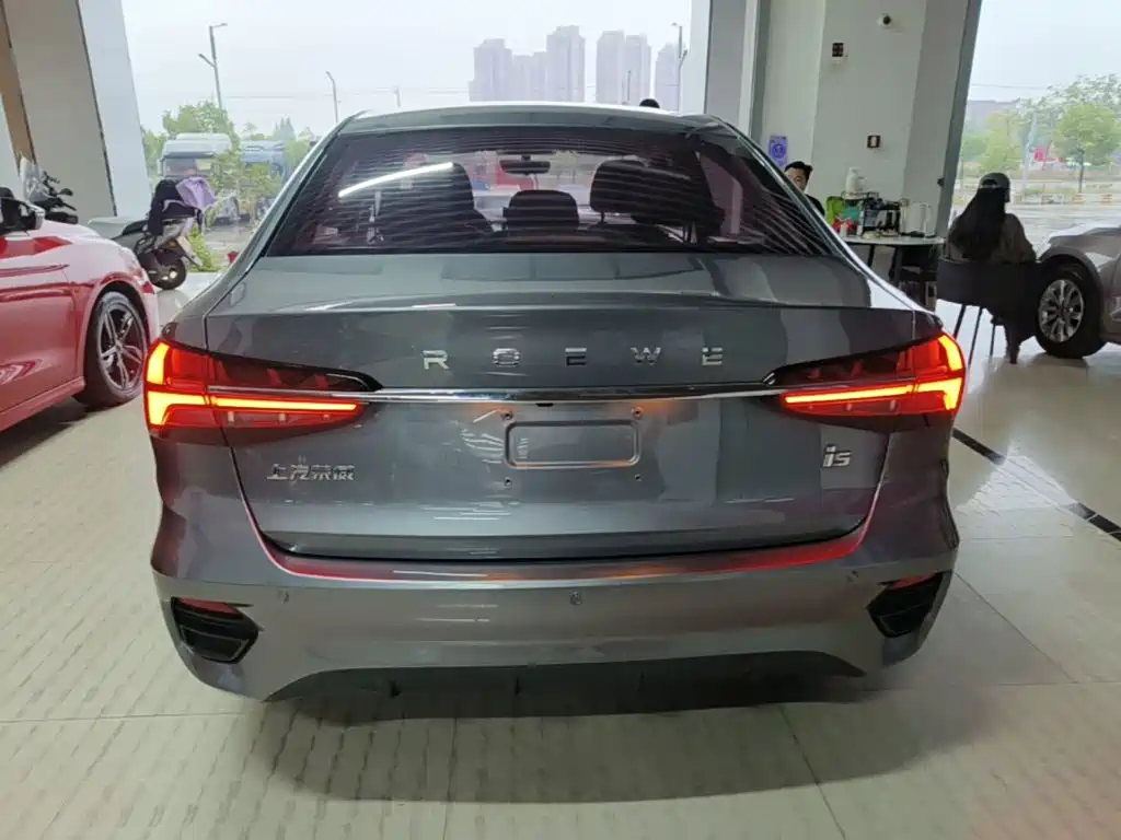 Roewe i5 — фото 6