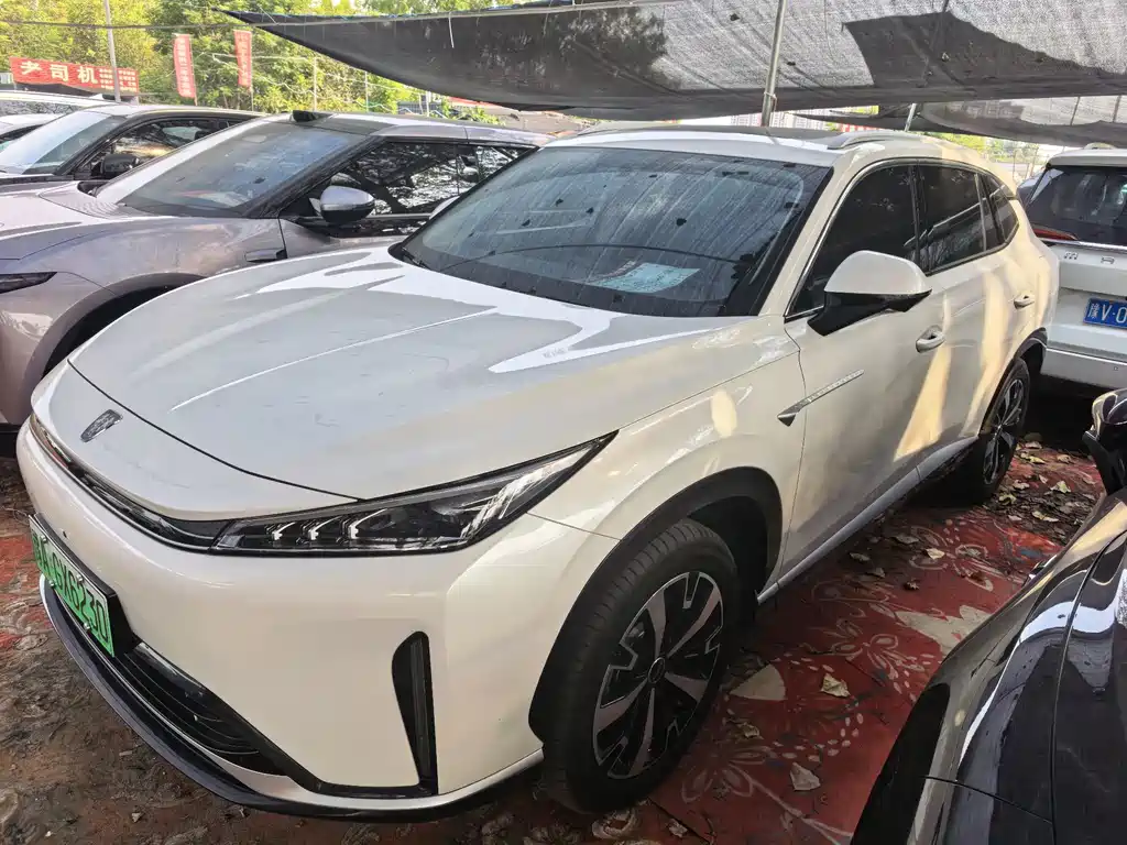 Roewe D5X DMH