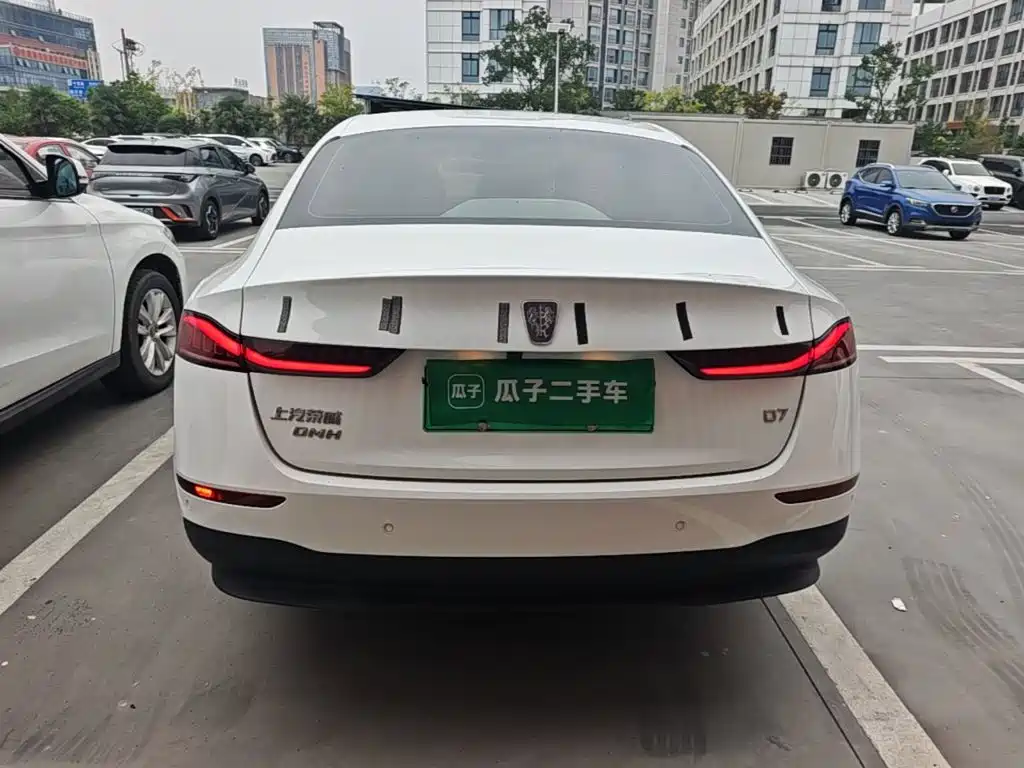 Roewe D7 — фото 6