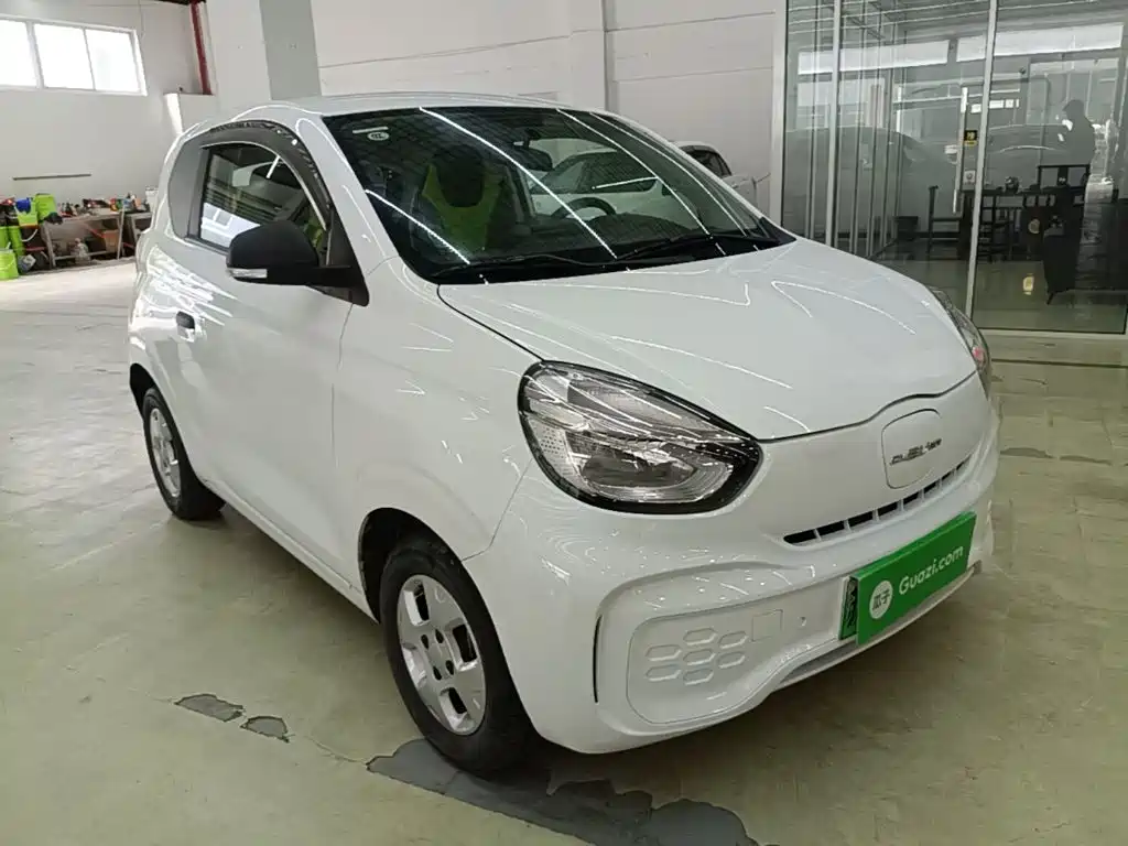 Roewe Clever — фото 4