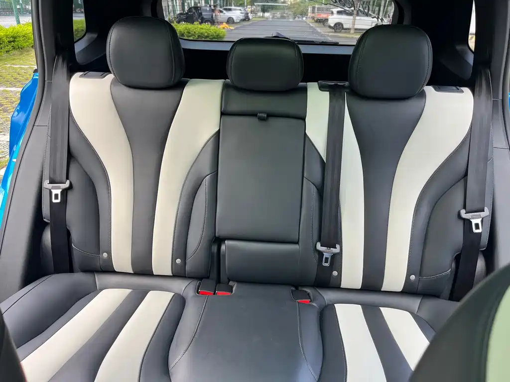 Roewe RX5 MAX — фото 18