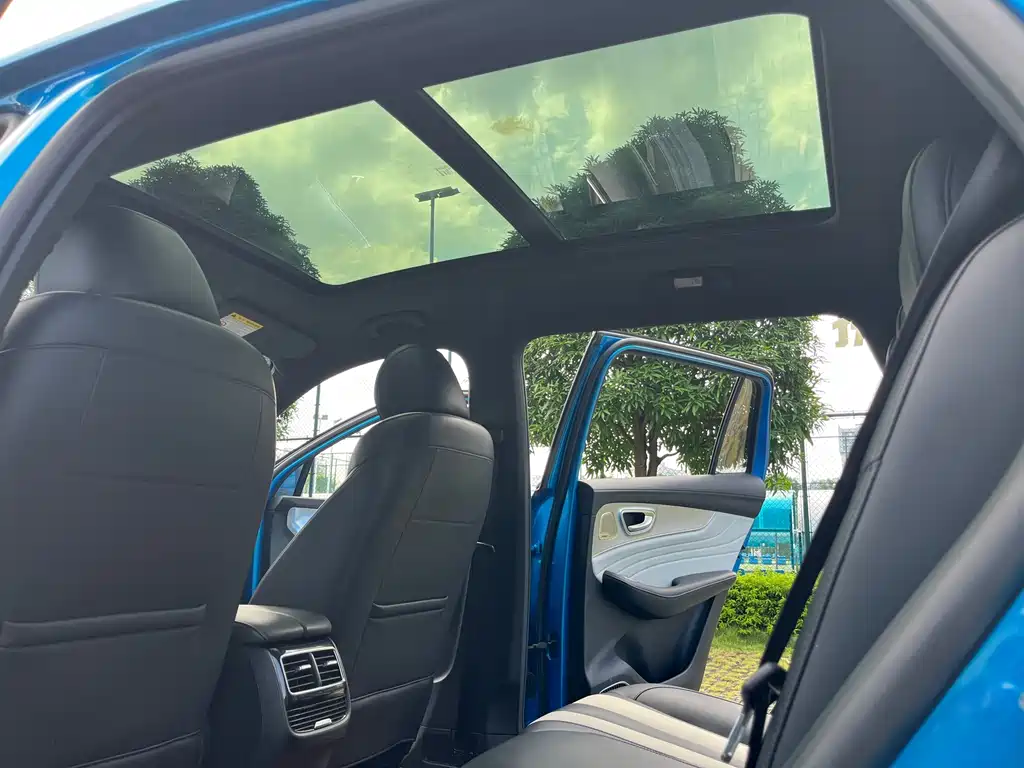 Roewe RX5 MAX — фото 19