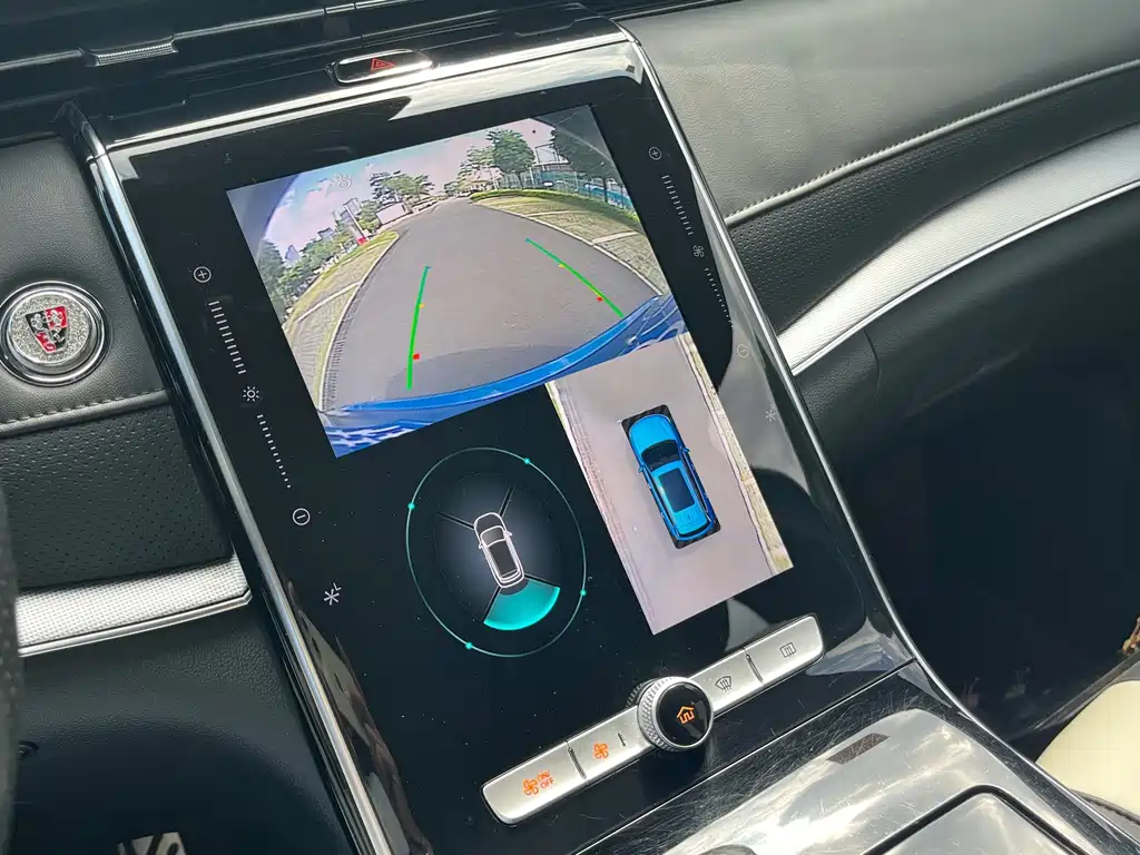 Roewe RX5 MAX — фото 27