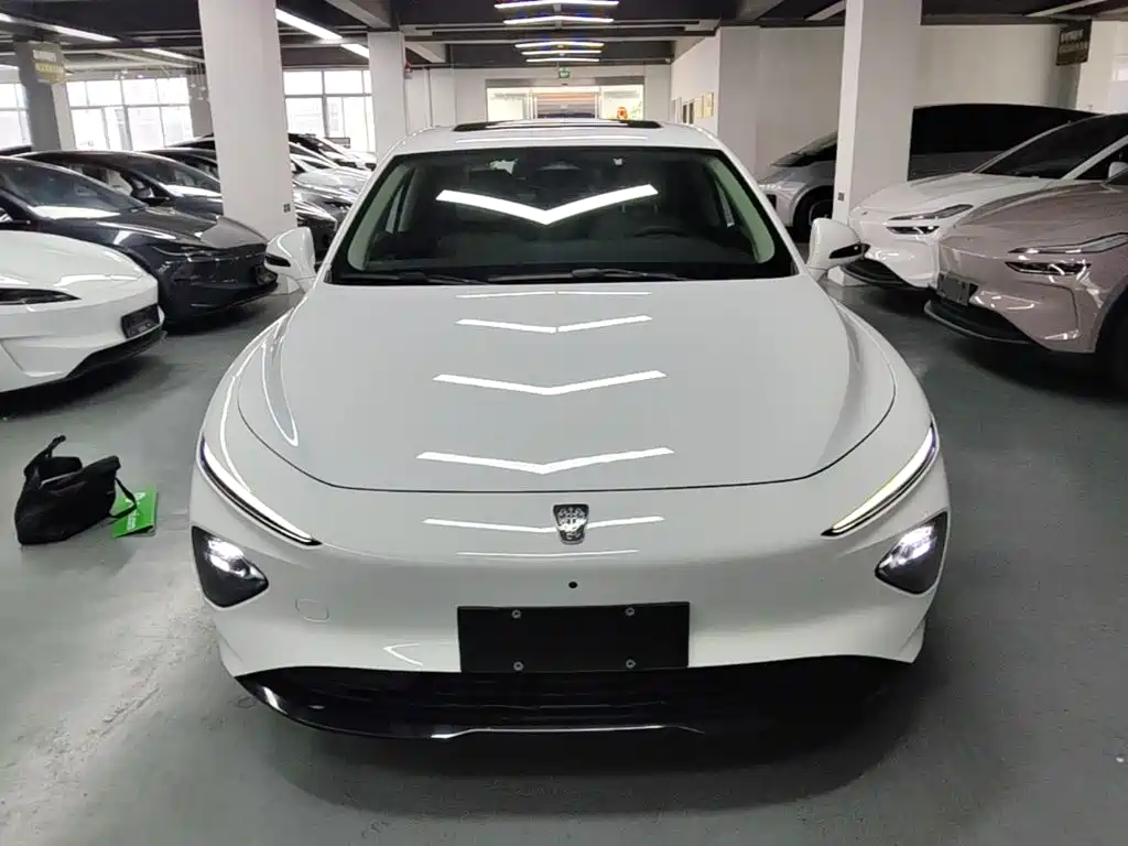 Roewe D7 — фото 3