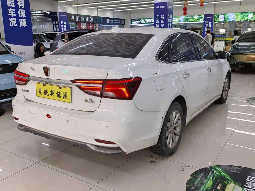 Roewe i6 New Energy — фото 6