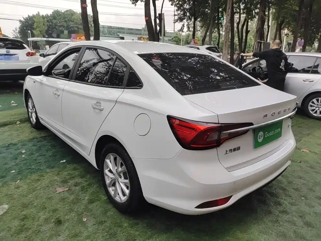 Roewe i5 — фото 5