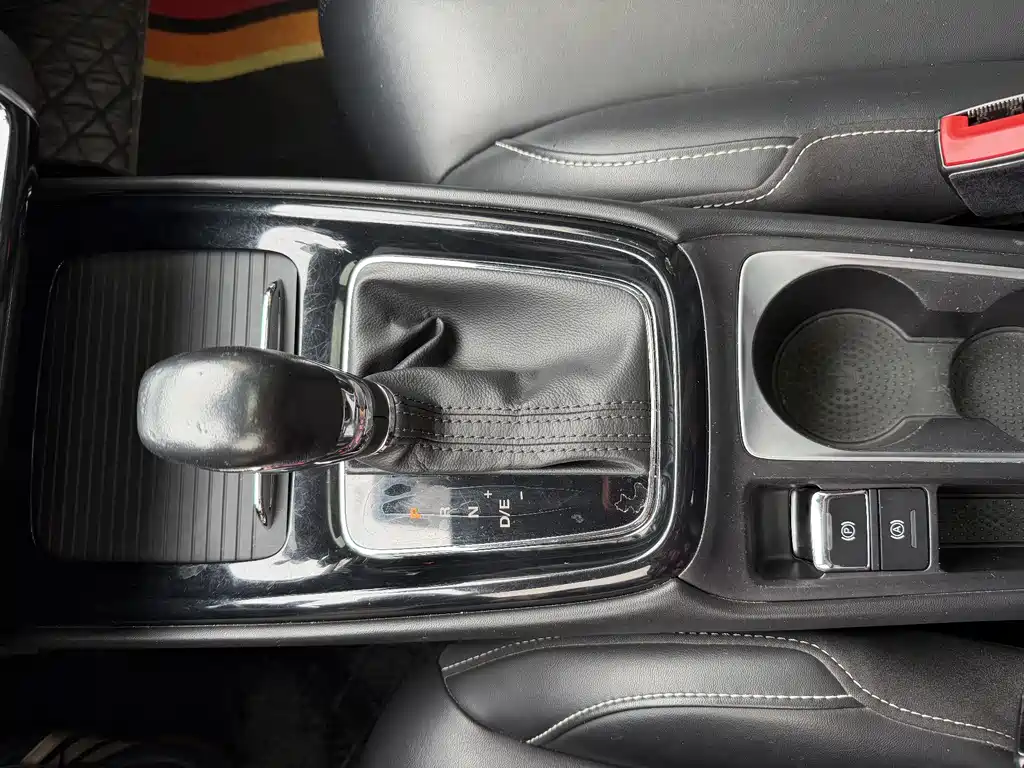 Roewe i5 — фото 14