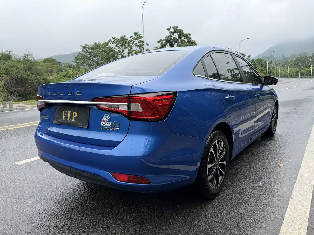 Roewe i5 — фото 7