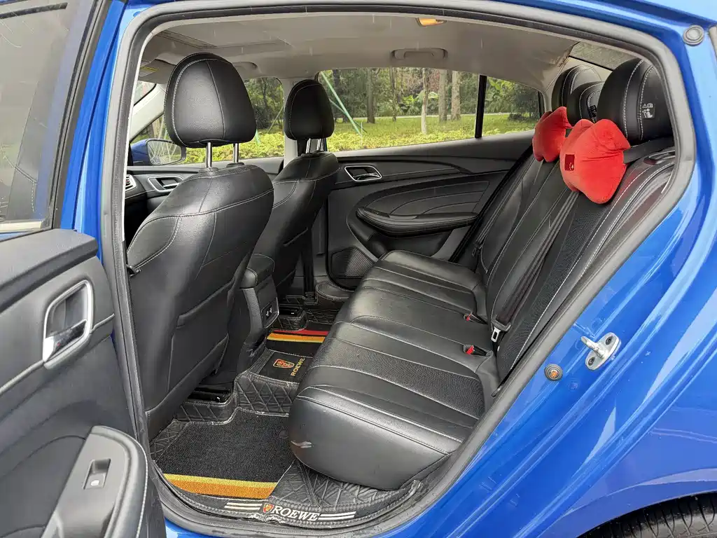 Roewe i5 — фото 9
