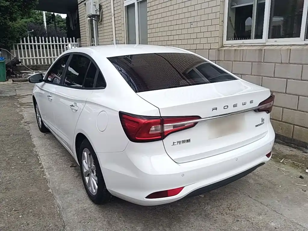 Roewe i5 — фото 5