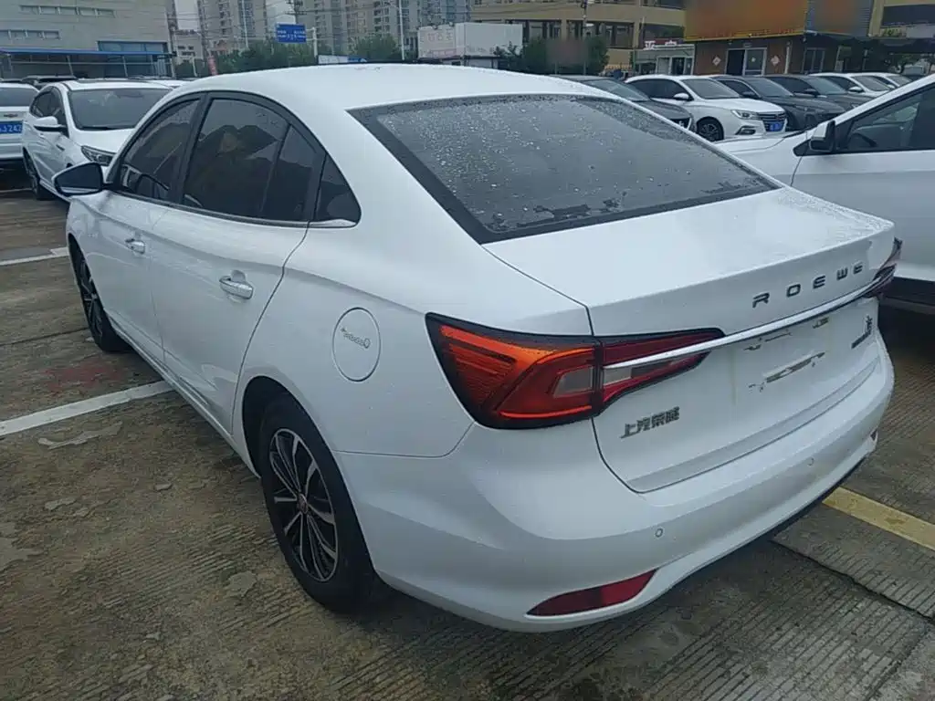 Roewe i5 — фото 5