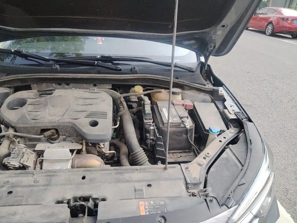 Roewe i6 MAX — фото 23