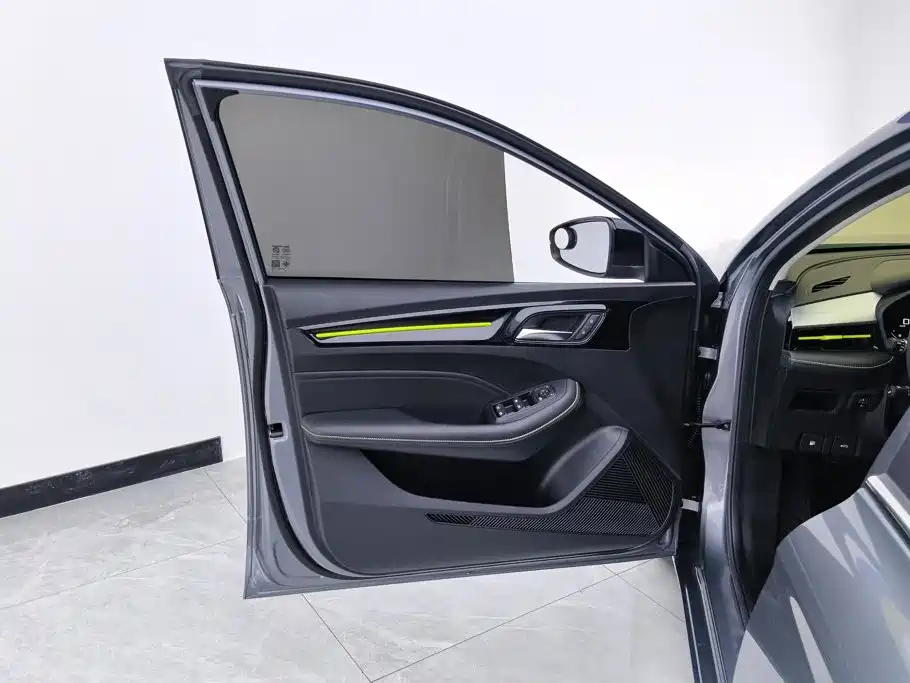 Roewe i5 — фото 7