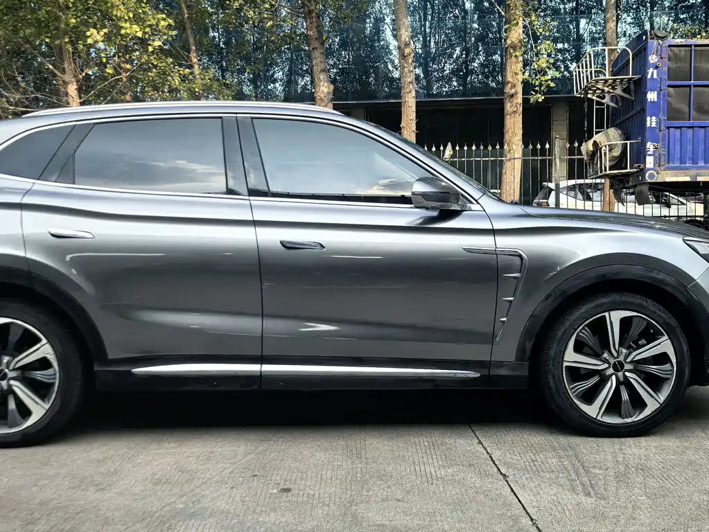 Roewe MARVEL X — фото 7