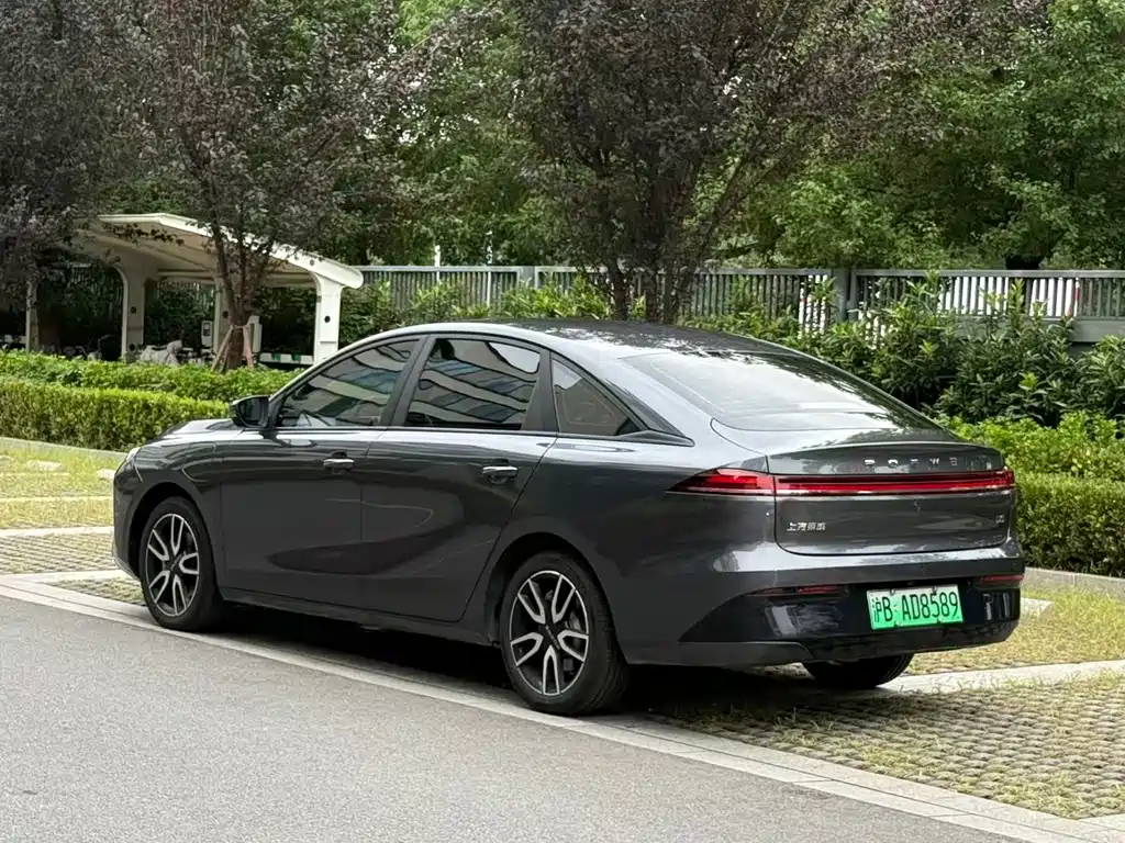 Roewe D6 — фото 4