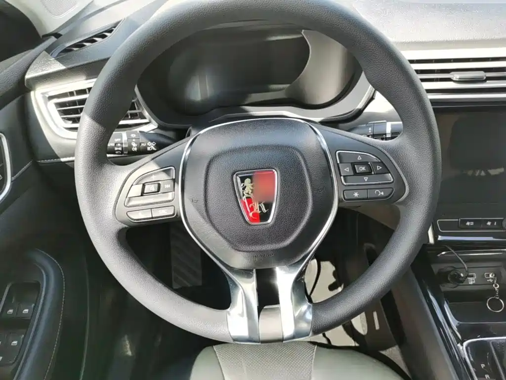 Roewe i5 — фото 11