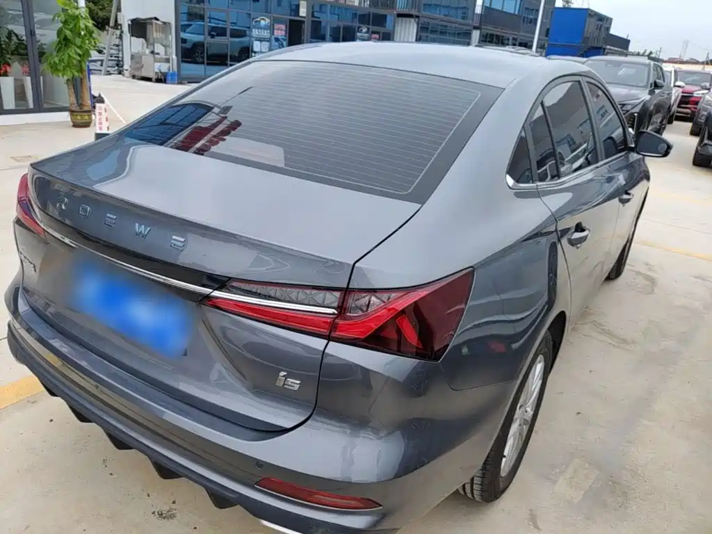 Roewe i5 — фото 5