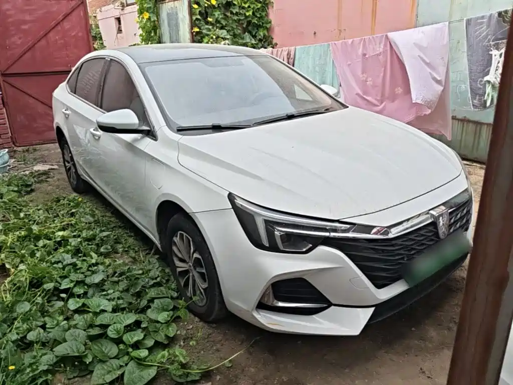 Roewe i6 MAX New Energy — фото 4