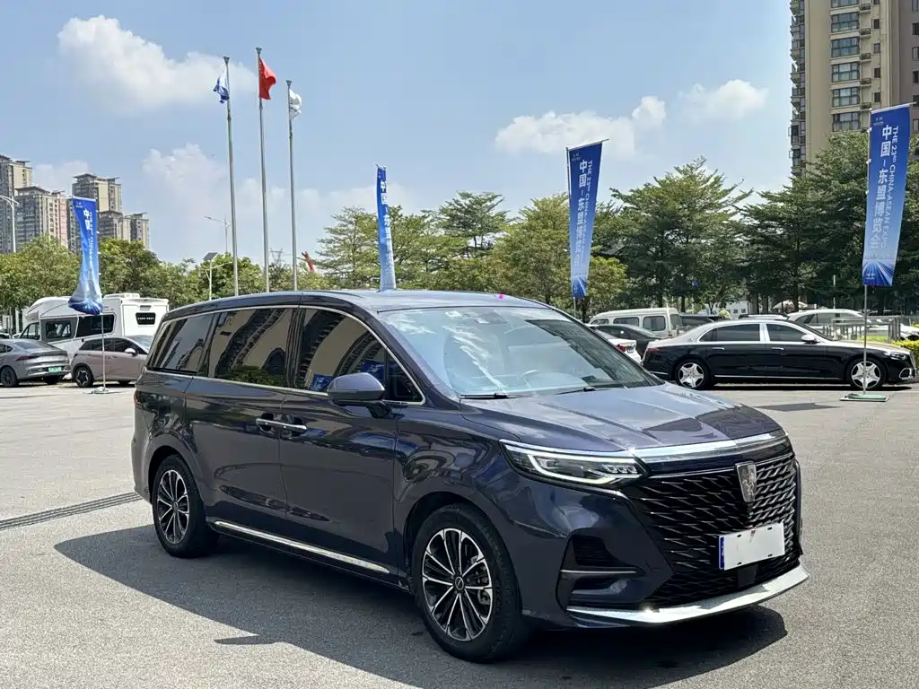 Roewe iMAX8 — фото 3