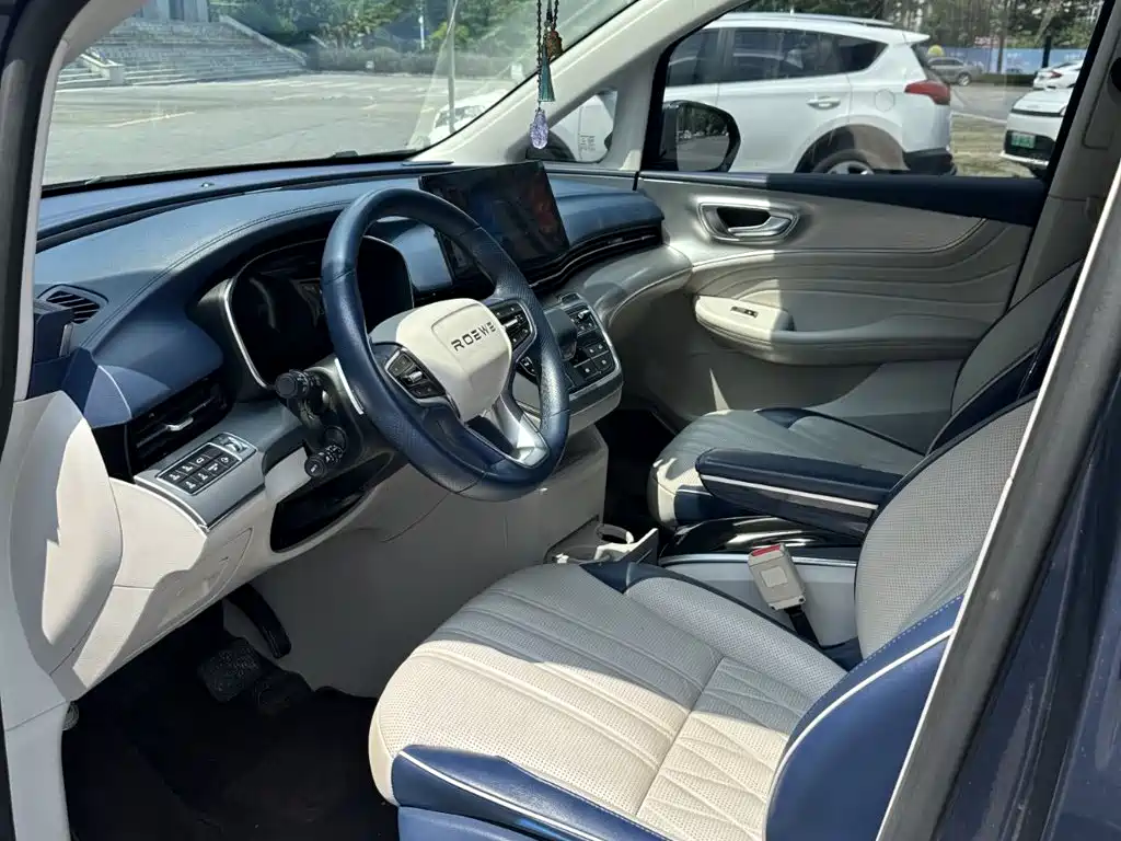 Roewe iMAX8 — фото 7