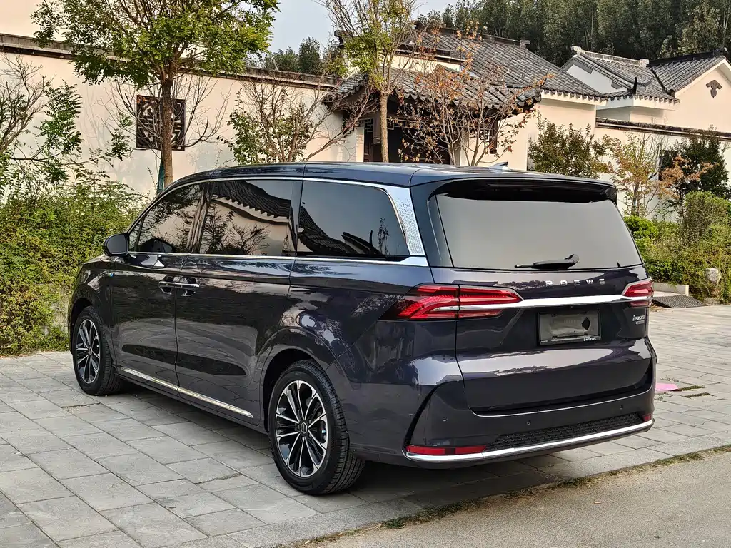 Roewe iMAX8 — фото 5
