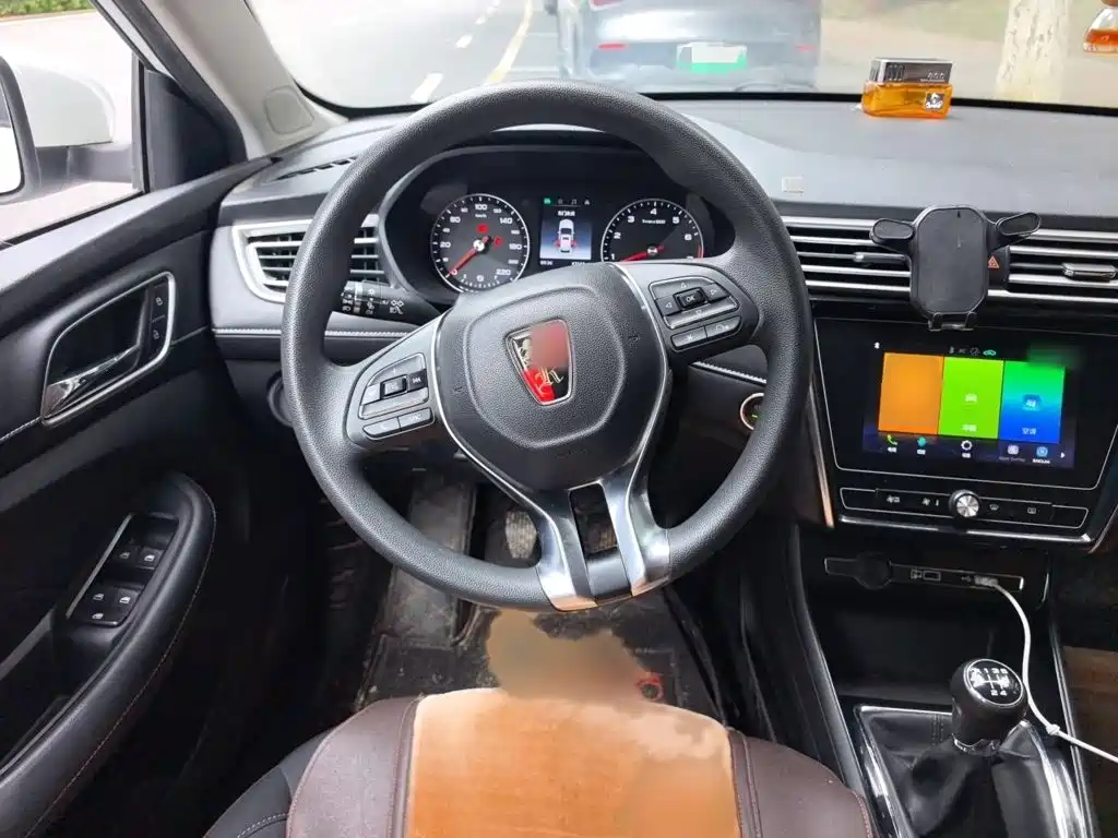 Roewe i5 — фото 3