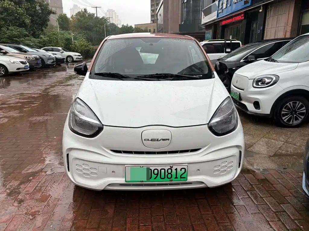 Roewe Clever — фото 2