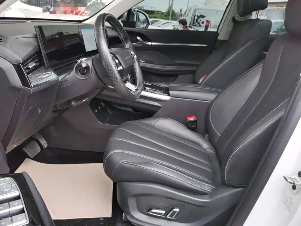 Roewe RX5 MAX — фото 11