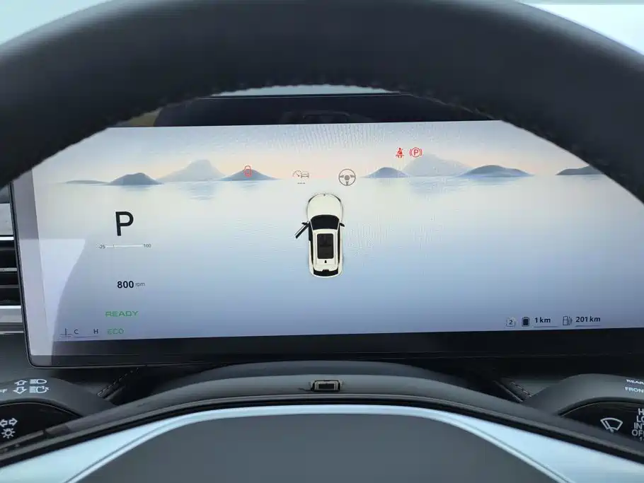 Roewe RX5 New Energy — фото 14
