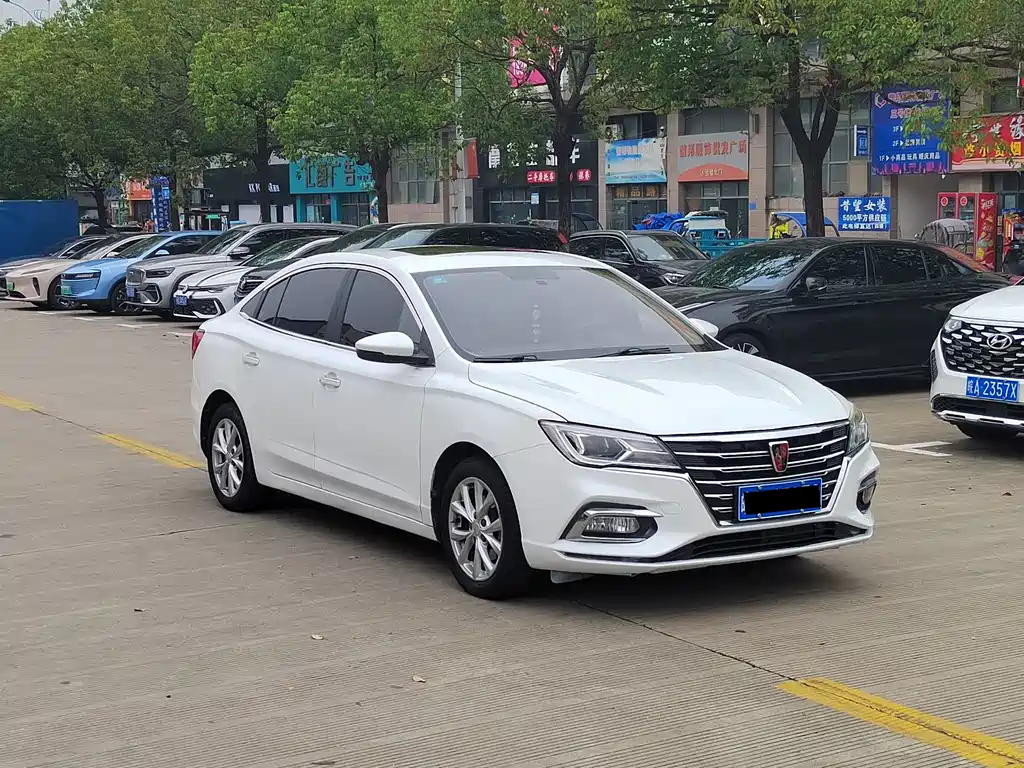 Roewe i5 — фото 3