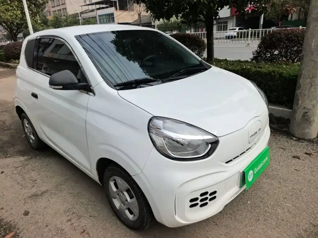 Roewe Clever — фото 4