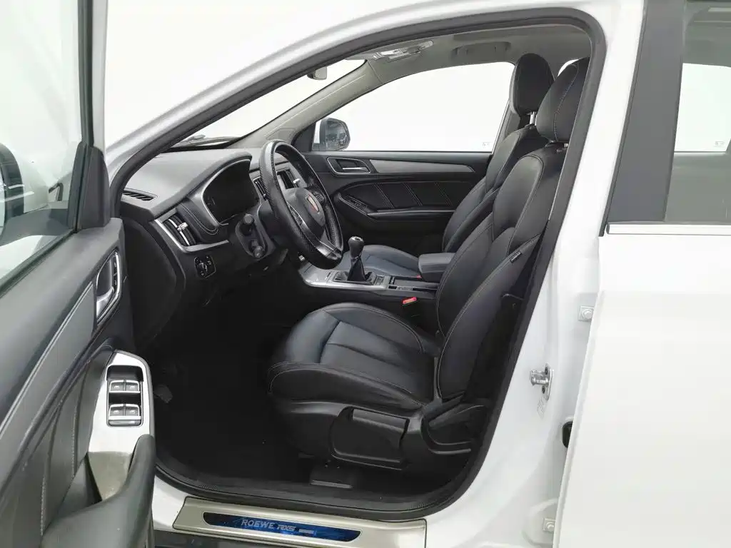 Roewe RX5 — фото 10