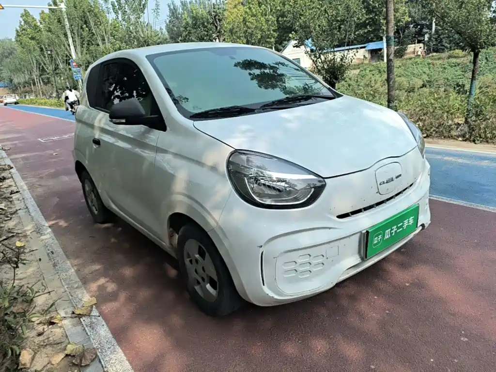 Roewe Clever — фото 4