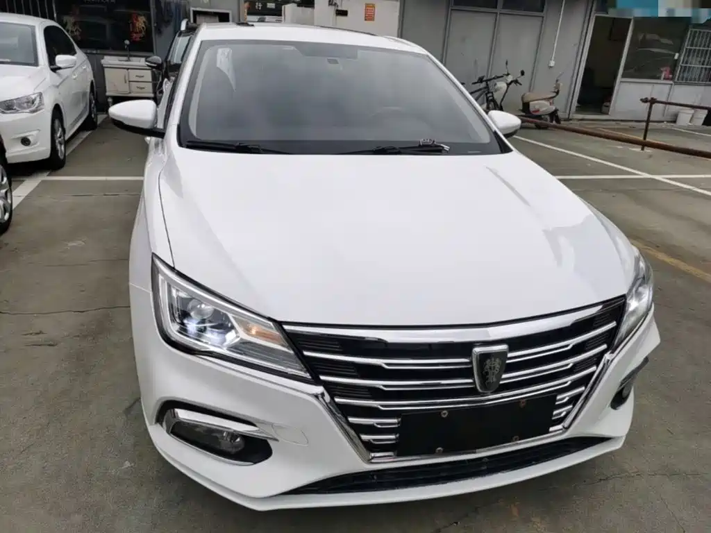 Roewe i5 — фото 3