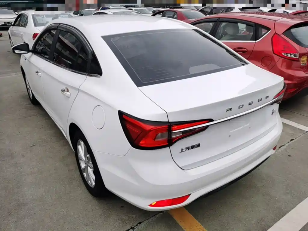 Roewe i5 — фото 5